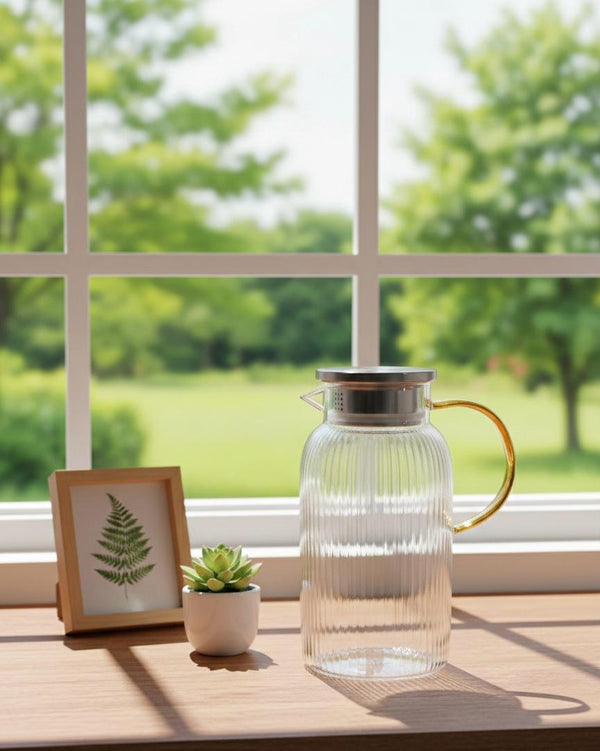 Glass Jug Golden Handel